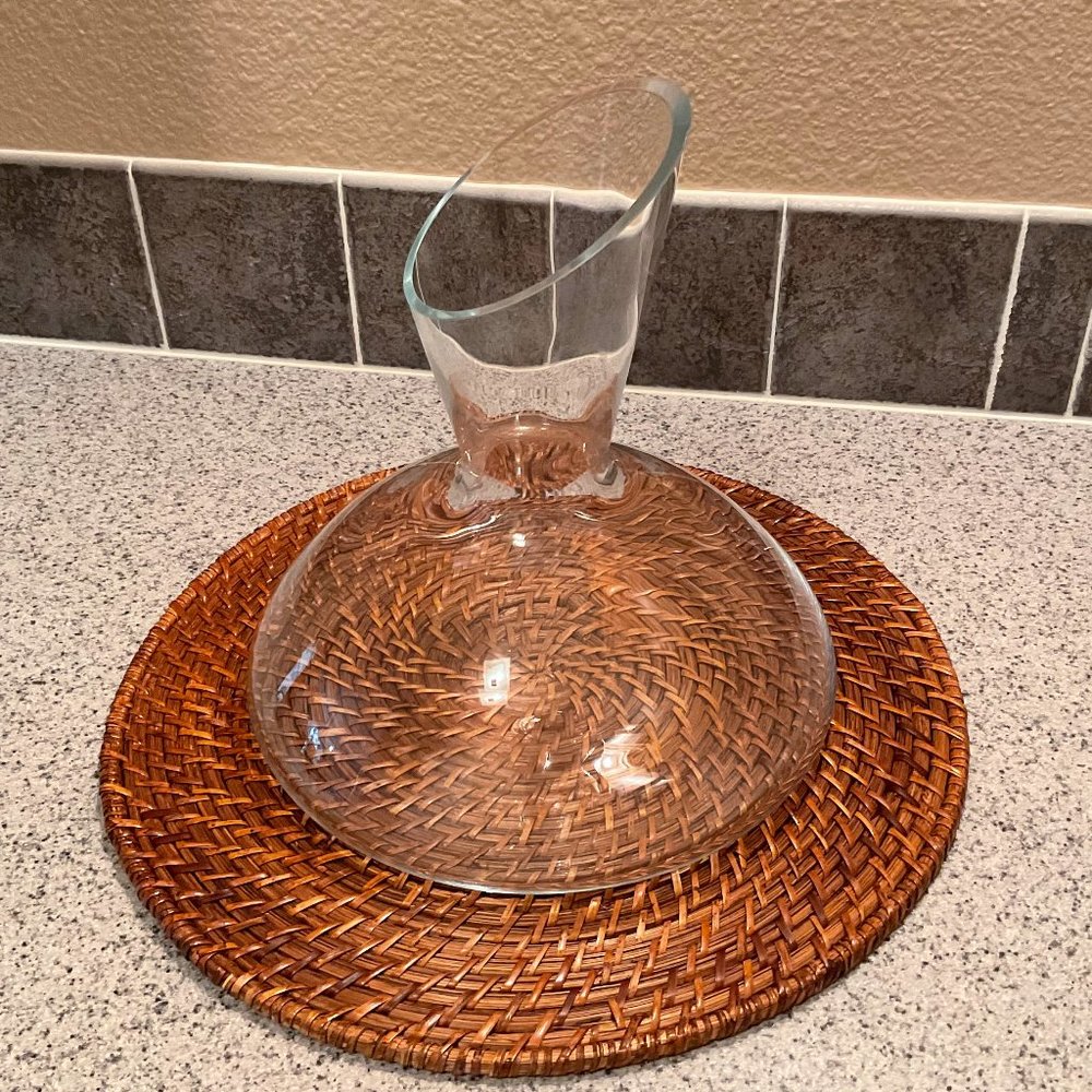 NEW! WINE Decanter modern shape glass - Sturdy